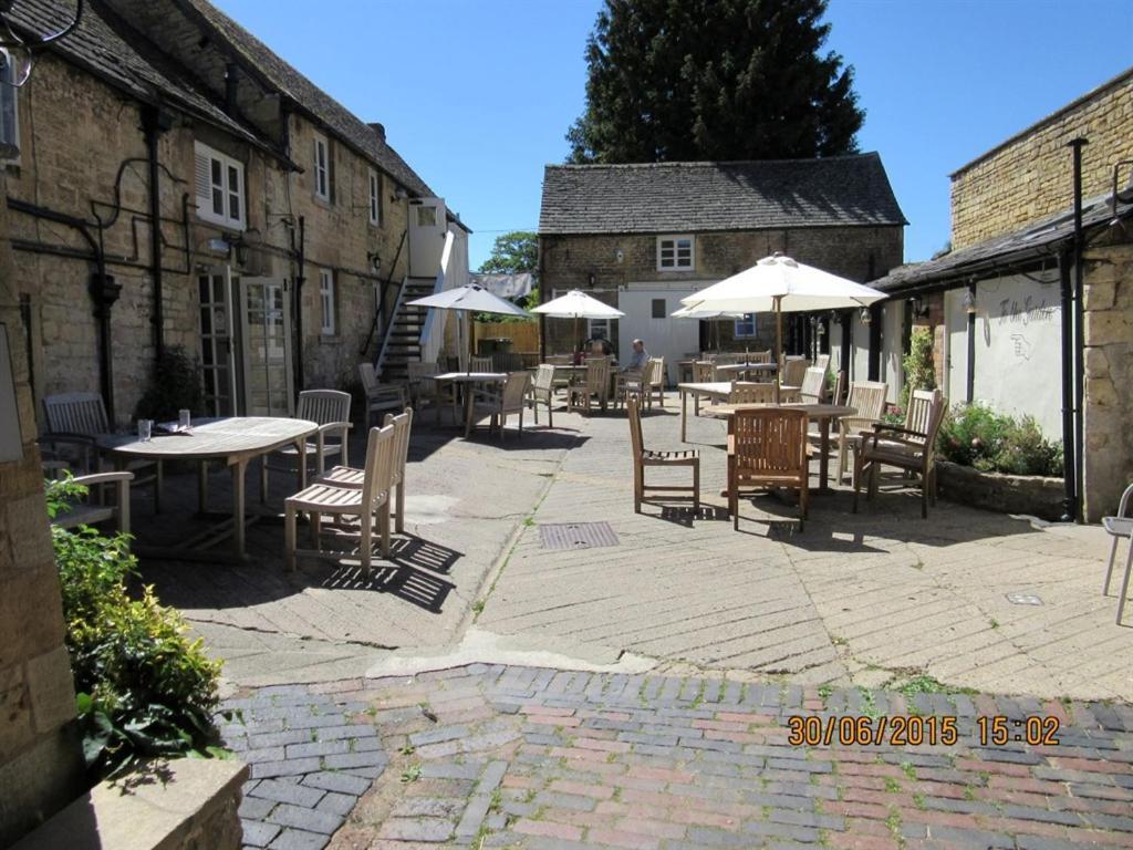 The Bell Inn Moreton-in-Marsh Exteriör bild