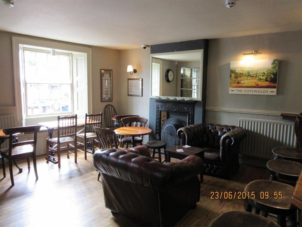 The Bell Inn Moreton-in-Marsh Exteriör bild